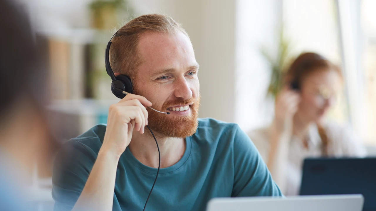 Prompt per supporto clienti: guida pratica all’uso dell’AI per il customer service